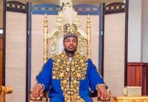 Uganda mourns Tooro King Oyo, who dies at 34
